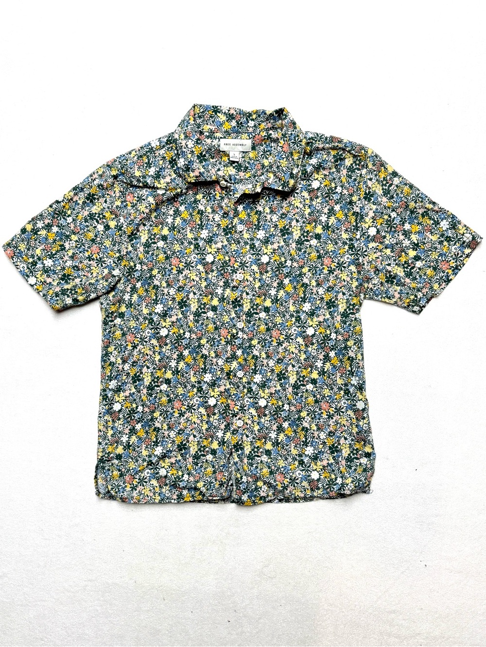 Free Assembly Men’s Casual Short-Sleeve Floral Button-Down Shirt - Multicolor